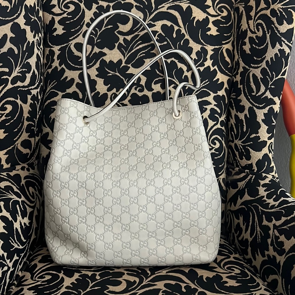 Authentic Gucci Medium Size Tote/Shoulder Bag